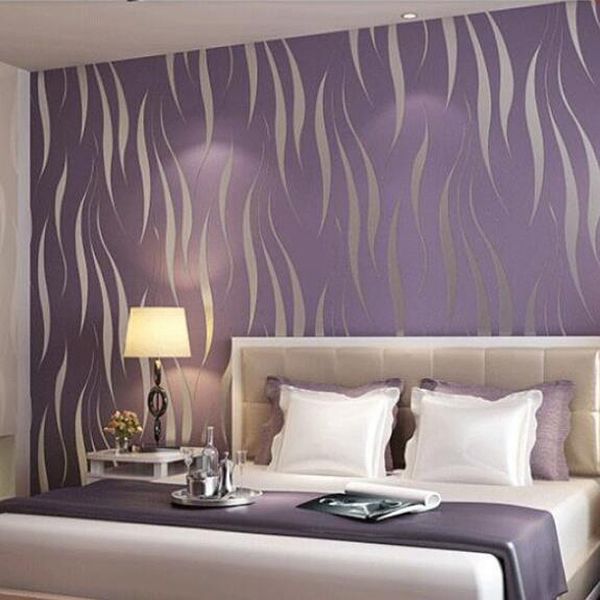 Fonds d'écran Rayures géométriques violettes Texture floquée Décoration de la maison Papier peint Design moderne Rouleaux de papier peint pour murs de salon de chambre à coucher 220927