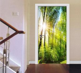 Fondos de pantalla Papel tapiz de PVC 3D Hermoso bosque verde Sol Murales Sala de estar El Puerta Etiqueta Moderna Autoadhesiva Impermeable3058564