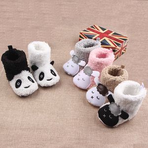 Chaudes et belles bottes de mouton en hiver crochet bébé fille chaussons chaussures de marche premiers marcheurs bébé chaussures de marche r0704