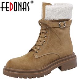 Botas de nieve cálidas Zapatos de mujer Mujer Tacones Otoño Invierno Tobillo Gamuza Cuero Fiesta Básico 210528