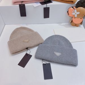 Warn Knit Beanie Hats Diseñador sólido Sombrero de invierno al aire libre para unisex Soft Bonnet Knitted Trendy Caps Estilo Kpop