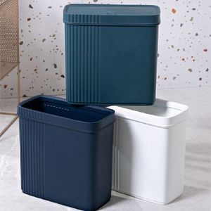 Poubelles Poubelle avec couvercle utilisé dans les salles de bains Maisons Poubelle outils de nettoyage intelligents Poubelles conteneurs paniers de collecte automatique des ordures 230711