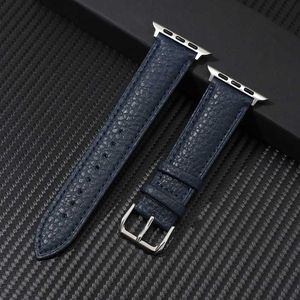 Watch Bands Véritable bande en cuir pour 38 / 40/41 mm Sobrave de design granuleuse pour I 8 7 6 SE 5 4 3 WRISTBAND 42/44/45/49mm H240504