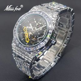 Bandas de reloj de lujo automático para hombres Hip Hop Diamond Skeleton Mechanical Relogio masculino Ice Out impermeable Hombre Relojes Drop 231110