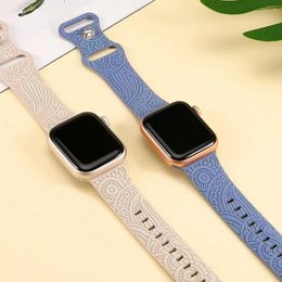 Horlogebanden Siliconen sportband voor Apple 41 mm 45 mm 40 mm 44 mm Bloemen gegraveerde band IWatch-serie Ultra 2 49 mm 9/8/7/6/5/4/3/SE