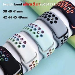 Bekijkbanden geschikt voor horlogeband 45 mm 44 mm 49 mm Iwatch -band 42 mm 41 mm 40 mm Siliconen Sports armband Correa Series 9 8 SE Ultra 2 7 6 5 4 3 240424