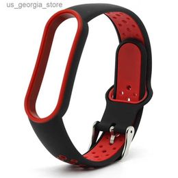 Bracelets de montre Convient pour Xiaomi Mi Band 5 4 3 6 bracelet de montre double couleur Sile bracelet de remplacement Xiaomi Mi Band 3 5 6 bracelet de montre Y240321