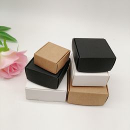 Bekijk dozen Cases 50 stks BlackwhiteKraft Paper Box voor verpakking Earring Jowery Box Geschenkkartbordboxen Diy Sieraden Display Opslag Pakbox 230404