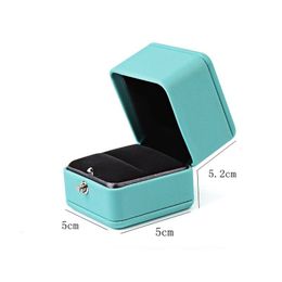 Bekijk dozen Cases European Romantic Blue Leather Sieraden Geschenkdoos Ring Doos Ketting Paar Box voor Ring Pendant Verpakking Opslag 230324