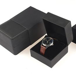 Boîtes de montres Cas Mode Haute Qualité Noir Huile Cire En Cuir Organisateur Boîte Emballage Cas Collection Exposition Hall Affichage Stockage 231101