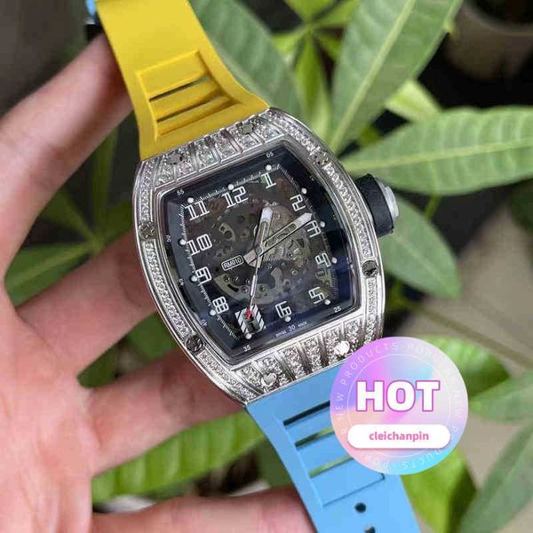 Watch Designer Luxury Wristwatch Men's Business Automatic mécanical diamant calendrier baril lointain caoutchouc lumineux