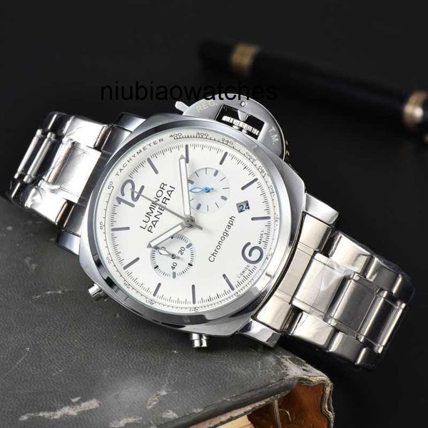 Surveillez les hommes Luxury Mens Automatic Mechanical Designer Watch 2023 Fashion 5 main Calendrier multifonction Belt Swiss Movement Movement Sport