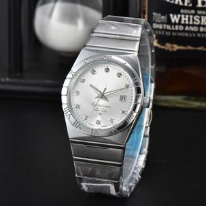 Bekijk horloges AAA 2024 Double Eagle Constellation -serie Trendy en modieus paar Watch Steel Band Mens and Womens Quartz Watch