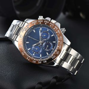 Bekijk horloges AAA 2024 Mens Hot Selling Mens Steel Band Labour Watch Quartz Multi Functional Watch