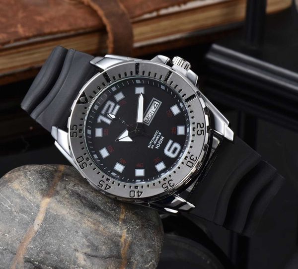 Montres montres aaa Hot Selling Mens Steel Belt Fashionable Large Watch Dial Callear Week Quartz haut de gamme