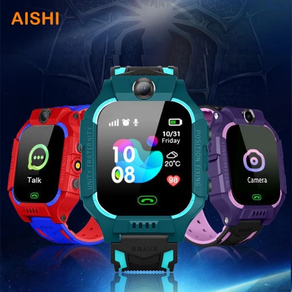 Montres Aishi Q19 enfants montre intelligente SOS caméra enfant Smartwatch téléphone jeu vocal lampe de poche réveil moniteur à distance pour carte SIM 2G