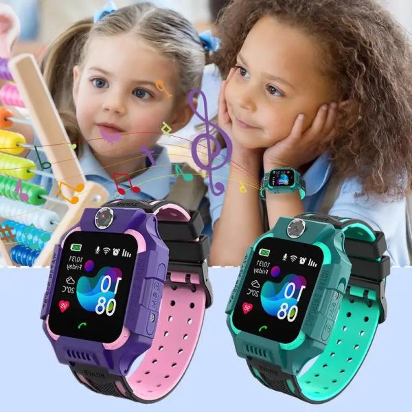 Regarde la carte de chat vocale Smart Watch des enfants pour les enfants Carte d'allumage des enfants Smartwatch Watch avec des jeux d'alarme de l'appareil photo