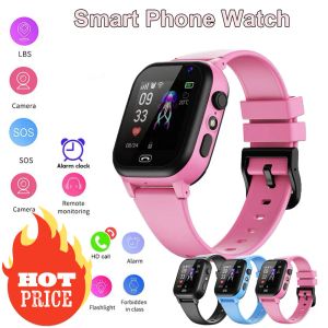 Bekijkt schattige kinderen Smart Watch Fashion Girls Boy Full Touch Phone Watch Antwoord en telefonie SOS Locatie Tracker Child Smartwatch