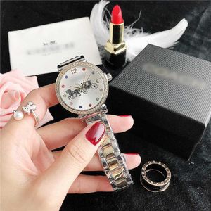 Montres mode montre personnalisée créative bracelet en acier montre couple montre-bracelet affaires femmes style créatif horloge de luxe