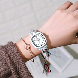 Montres de haute qualité Nouvelle montre féminine Luxury Fashion Casual Leather Coute Montres Simple Matchages Small Dial Quartz Dames Wrist Wrists Watchs Fashion