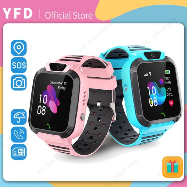 Montres pour enfants Smart Watch SOS Call Tracker Emplacement de la caméra Chat Smartwatch pour les enfants Card SIM Gift imperméable pour les garçons et les filles