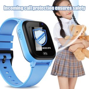 Regarde les nouveaux enfants 4G Watch Smart Watch SOS GPS Emplacement Carte d'appel vidéo pour enfants Smartwatch Camera APPLIPHOP WORT pour les filles de garçons