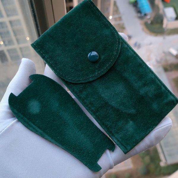 Montres de boîtes Cases Hommes et femmes utilisent Luxury Soft Green Velvet Storage Travel Pouch 116610 116660 126710 Watch Case Bag Pouch