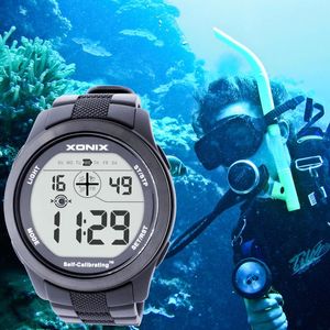 Horloges Professioneel duikhorloge 10bar Waterdicht Heren Digitaal sporthorloge Stopwatch Visuitrusting Relogio Masculino Horloges