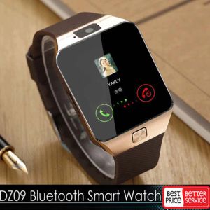 Montres Smart Watch Digital Men Android Phone Bluetooth Watch APPARE-CAMERIE IMPLAPIER CAME SIM CADE CALL BRACELET WORT FEMMES DZ09