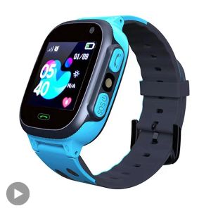 Bekijkt smartwatch pols kinderen slimme horloge voor kinderen elektronisch digitaal verbonden polshorloge klokjongen meisje kind gps tracker bij de hand