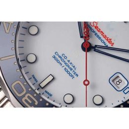 relojes relojeros seamaster jason007 omegawatch 5A mecánico Jia Cal.2507 reloj de pulsera reloj para hombres 007 Commanders Watch Edición limitada James Bond esfera blanca R632
