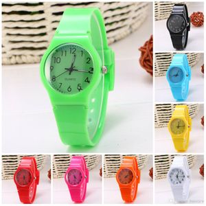 Horloges Dames Sports Candy-Colored Strap Leisure Quartz horloge