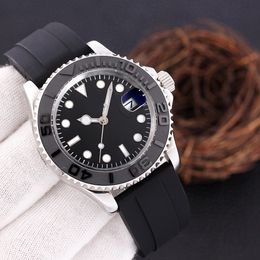 Reloj para hombre Relojes Relojes Relojes de lujo de diseñador Reloj de oro con huevas deslizantes de 40 mm Correa de caucho de acero inoxidable Movimiento mecánico automático luminoso a prueba de agua