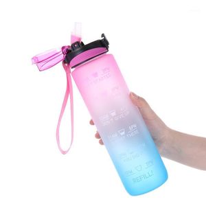 Waterfles 1000 ML Herbruikbare schaal Bedrukte flessen met rietje Buitenshuis Reizen Sport Lekvrij Design Times Marker