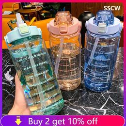 Garrafa de água 2 litros copos de garrafa de água com marcador de tempo reutilizáveis ao ar livre esportes garrafas de beber esportes motivacionais copos grandes com palha 240122