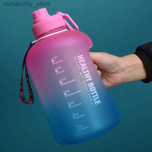 botella de agua MiaoQia 2.2L Botella de agua con correa de paja Bloqueo Flip-Flop Tapa Gimnasio al aire libre Botts Fitness Deportes BPA Jarra de gran capacidad libre Q231122