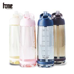 Bouteille d'eau avec bouteille de sport de paille claire portable gourde bpa bpa drinkware fallproof plastique extérieur pour le camping de voyage 240528