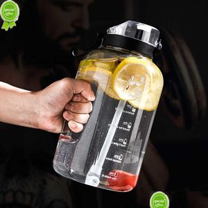 Botellas de agua 1 galón Botella deportiva Gran capacidad Tritan Kettle Bebida BPA Fitness al aire libre Taza espacial 2500 ml 2,2 litros Entrega de gota Ho Dhrvw