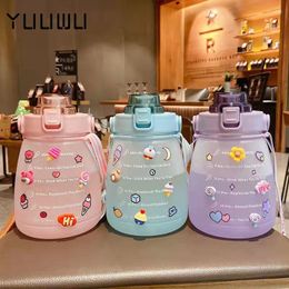 Bouteilles d'eau 1300ml, tasse de sport en plastique, été Portable grande capacité étudiant Kawaii paille dégradé de couleur