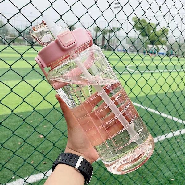 Bouteilles d'eau 2 litres avec paille portable de voyage de voyage de trace de trace de trace de voyage printemps d'été