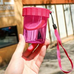 Waterflessen 210 ml Plastic beker met kleine capaciteit Draagbare handige mini-lekvrije fles Drinkgerei