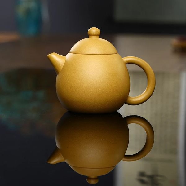 Bouteilles d'eau 250ML petite capacité véritable fait à la main Yixing bouilloire minerai brut Duan boue argile théière doré Teaware Kun Fu Zisha théière 231214