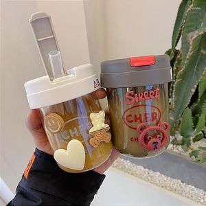 Bouteilles d'eau 300ml bouteille en plastique avec paille mignon autocollant 3D portable en plein air ménage sport tasse de thé pour les filles et les enfants