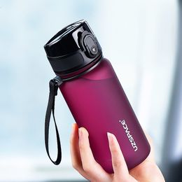 Bouteilles d'eau 350ML Sport Bouteille d'eau sans BPA Enfants Lovely Shaker Drink My Bottle Portable étanche Ecofriendly Tritan Plastic Drinkware 230303