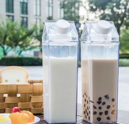 Bouteilles d'eau 500 ml 1000 ml bouteille de carton de lait transparent en plastique portable boîte transparente pour jus de thé tasse à boire sans BPA 231207