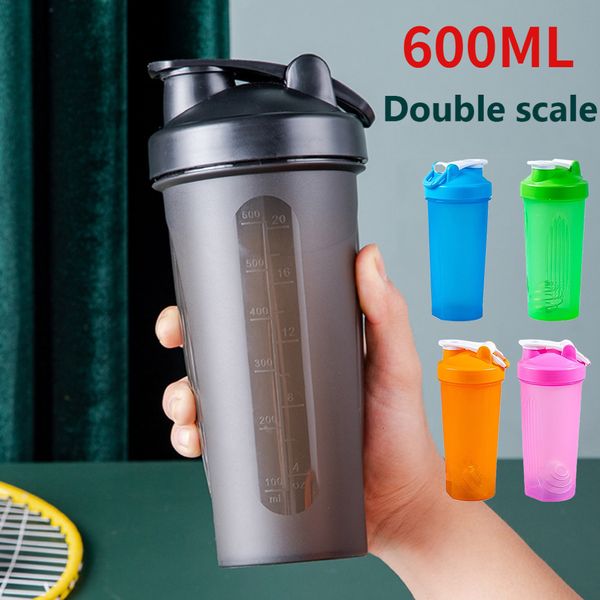 Bouteilles d'eau 600 ml Portable protéine poudre Shaker étanche pour Gym Fitness entraînement Sport mélange tasse avec échelle 230406