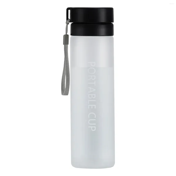 Bouteilles d'eau 600 ml de bouteille de sport portable grande capacité tasse de cruche à glace d'été avec bracelet copo termico