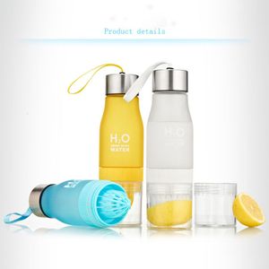 Bouteilles d'eau 650 ml H2O Jus de citron Bouteille d'eau Infuseur de fruits Drinkware Sport Shaker Bouteilles d'eau mignonnes Bouteille d'eau transparente 230309