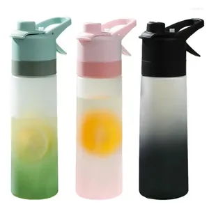 Bouteilles d'eau 650ml bouteille portable avec pulvérisation réutilisable gymnase sport plastique étanche potable pour l'extérieur