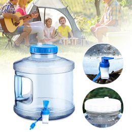 Bouteilles d'eau 7,5 L Récipient portable Strangeur de grande capacité avec robinet Tank Outdoor pour randonnée